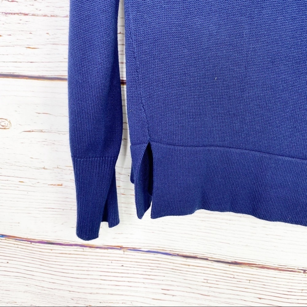 Navy v neck pullover - Picture 6 of 9
